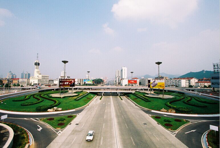道路及環(huán)境建設(shè)工程——經(jīng)十路